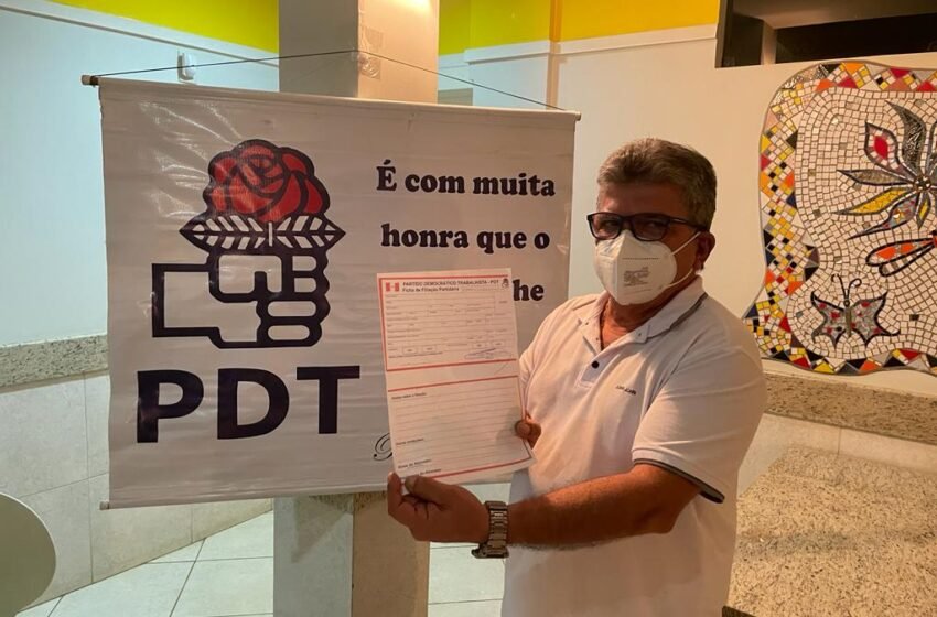 Na corrida por uma cadeira na ALBA, Doutor Ladeia se filia ao PDT