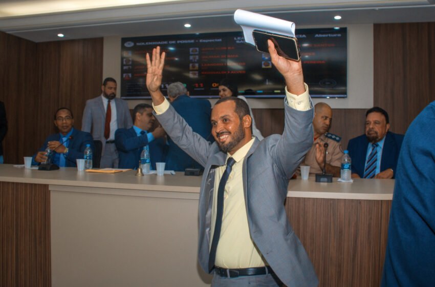  Leandro Santos é eleito Presidente da Câmara de Caravelas em chapa única